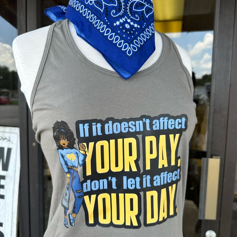 Gray Sleeveless Graphic Tank Top